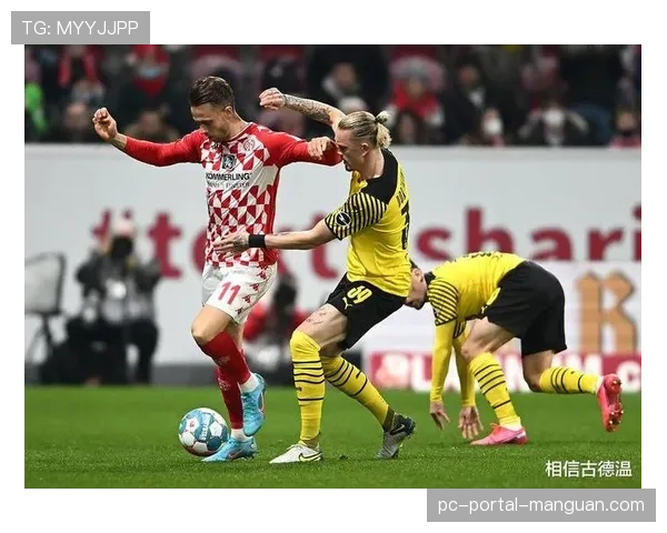 沙尔克04主场0-2不敌美因茨，保级希望愈发渺茫